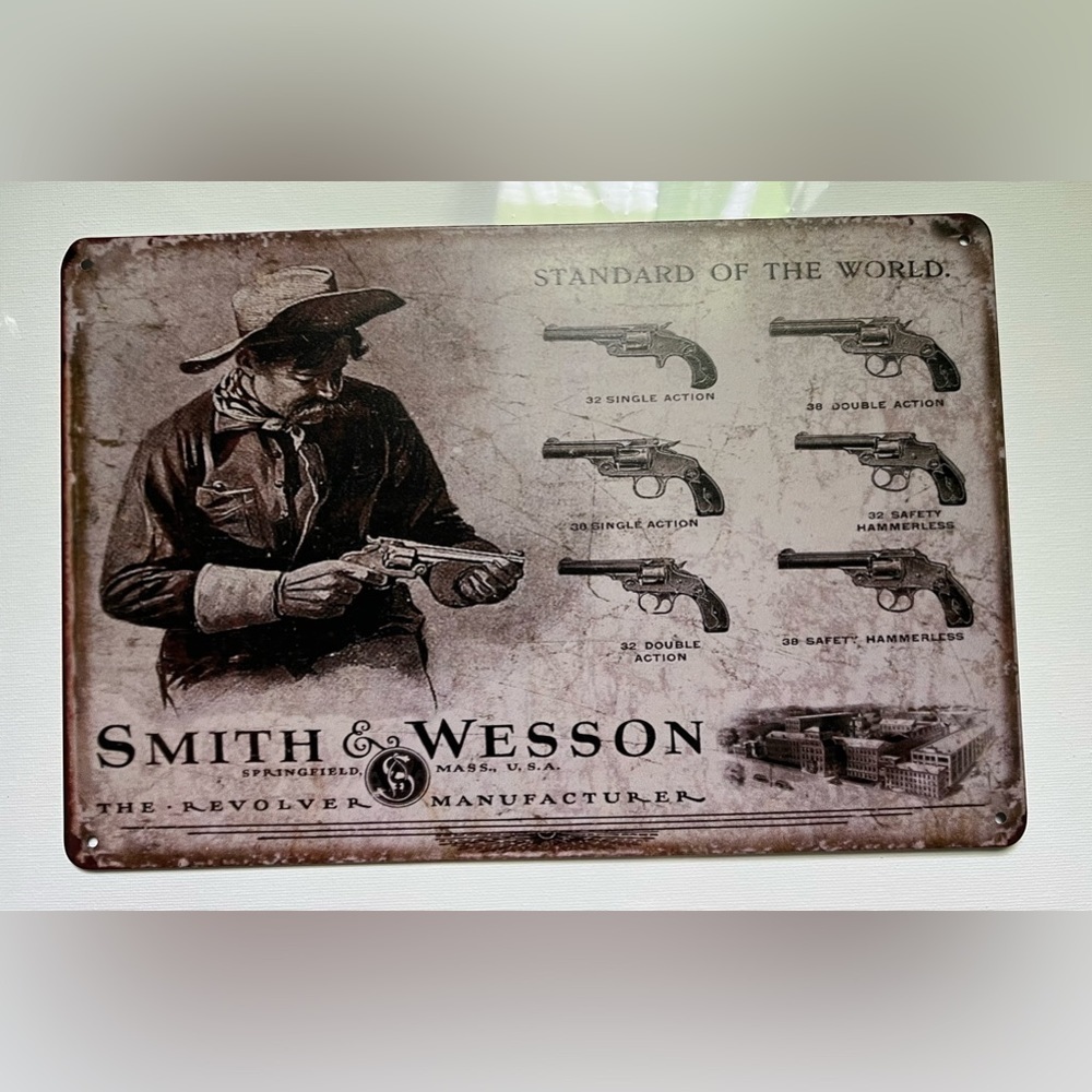 𝅺smith & Wesson Revolver Manufacturer Tin Sign,